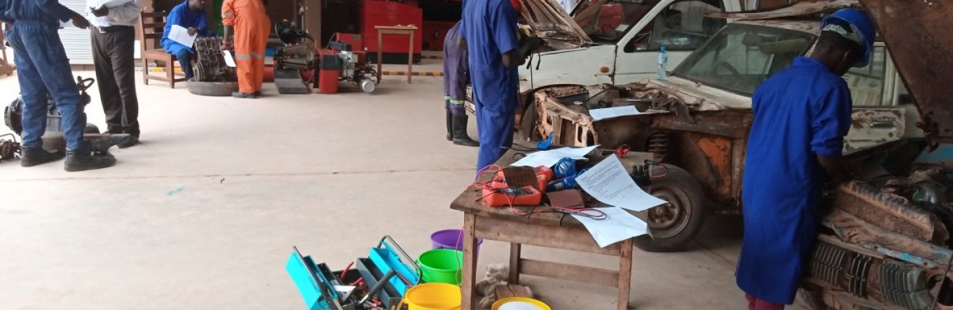 Hands on session for Automotive mechanical engineering students